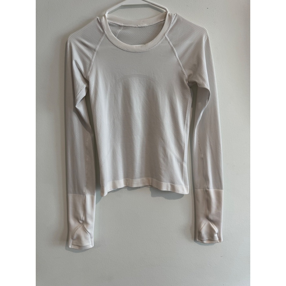 Lululemon Swiftly Tech Long Sleeve 2.0 Women Size 4 White Stripe Thumbholes